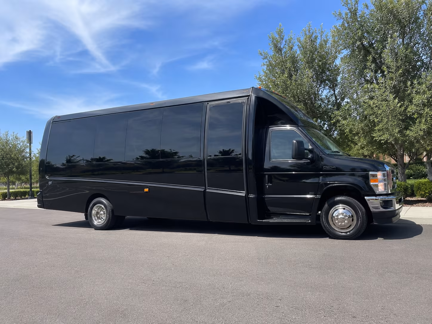 bus rentals for bands performers and production groups in lexington