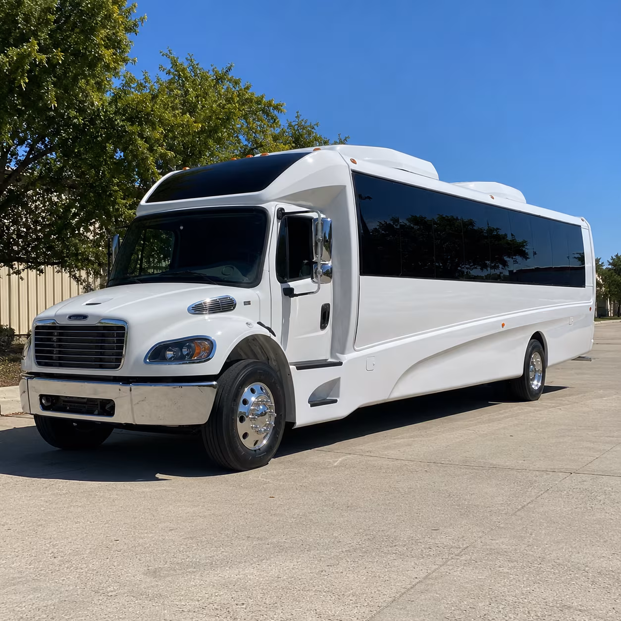 lexington 15 passenger minibus