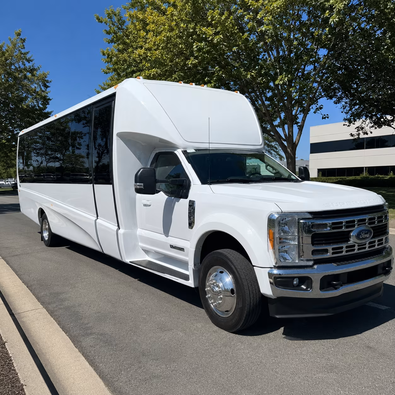 multi day bus rentals for corporate retreats in the bluegrass region