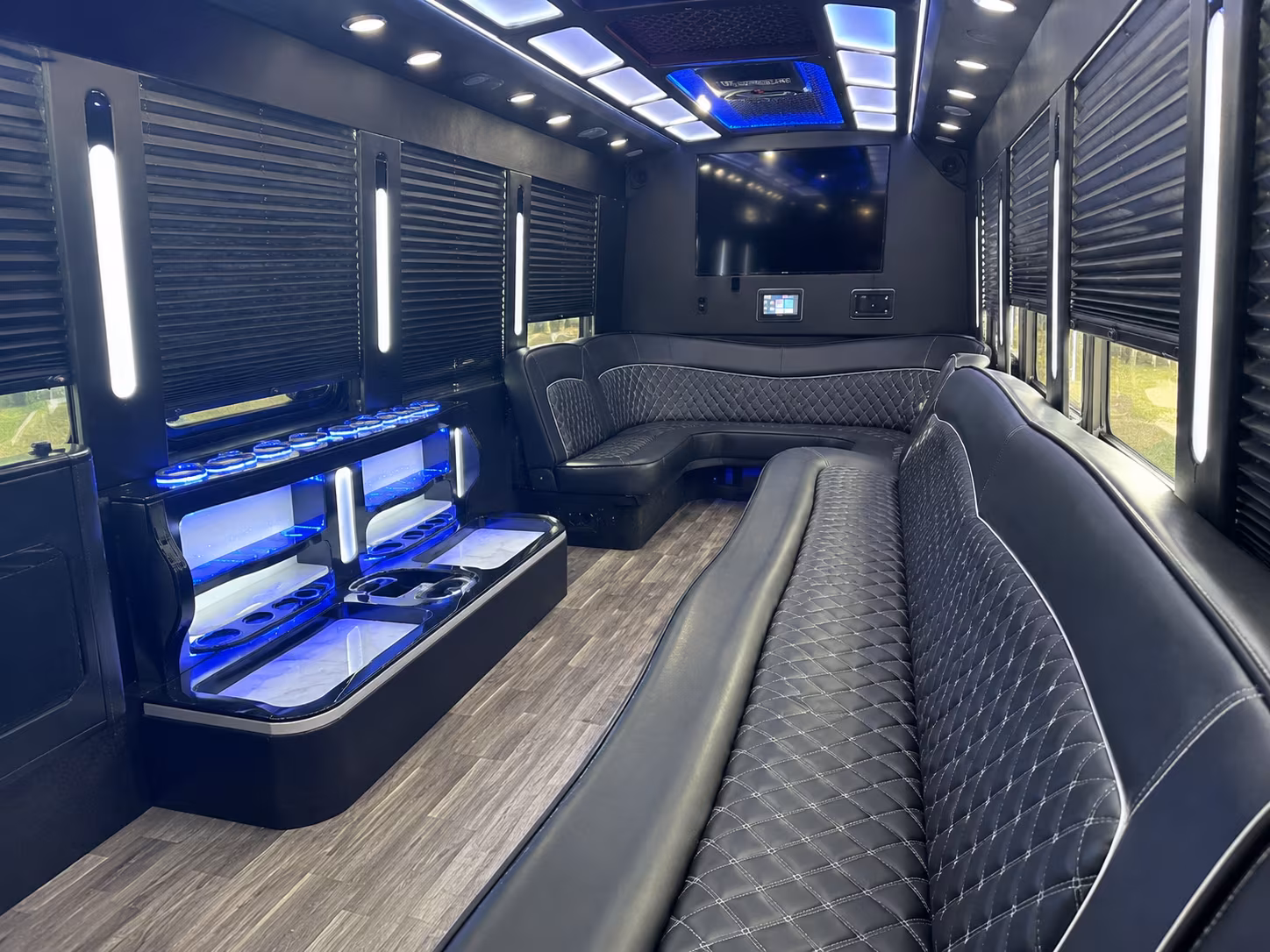 party bus rentals for lexington proms at henry clay tates creek and beyond