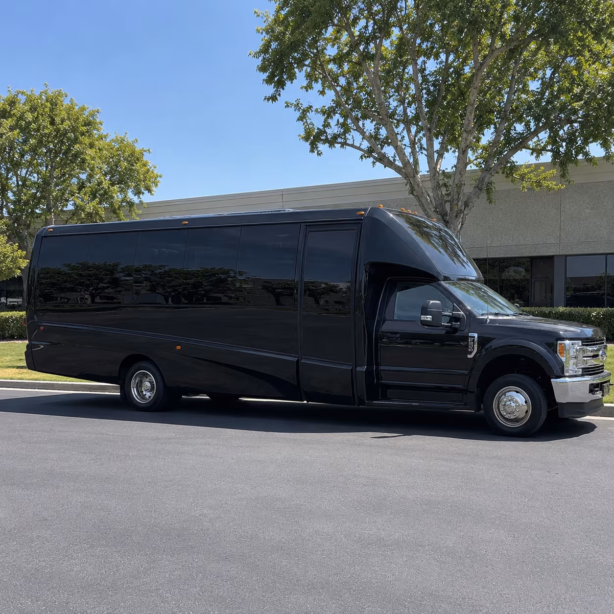 party buses for lexington bachelorette and bachelor weekends