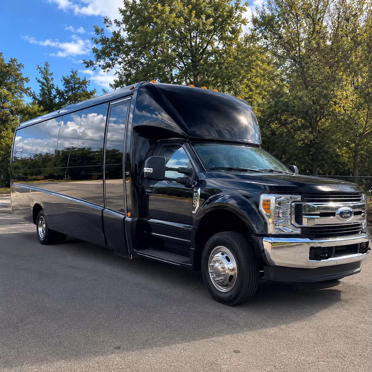 prom night photo stop buses keeneland thoroughbred park and the distillery district