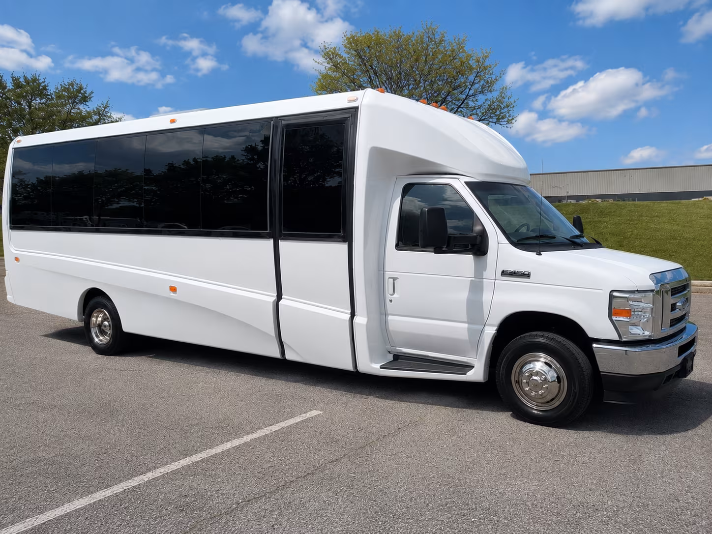 university of kentucky campus shuttle buses for corporate and medical groups